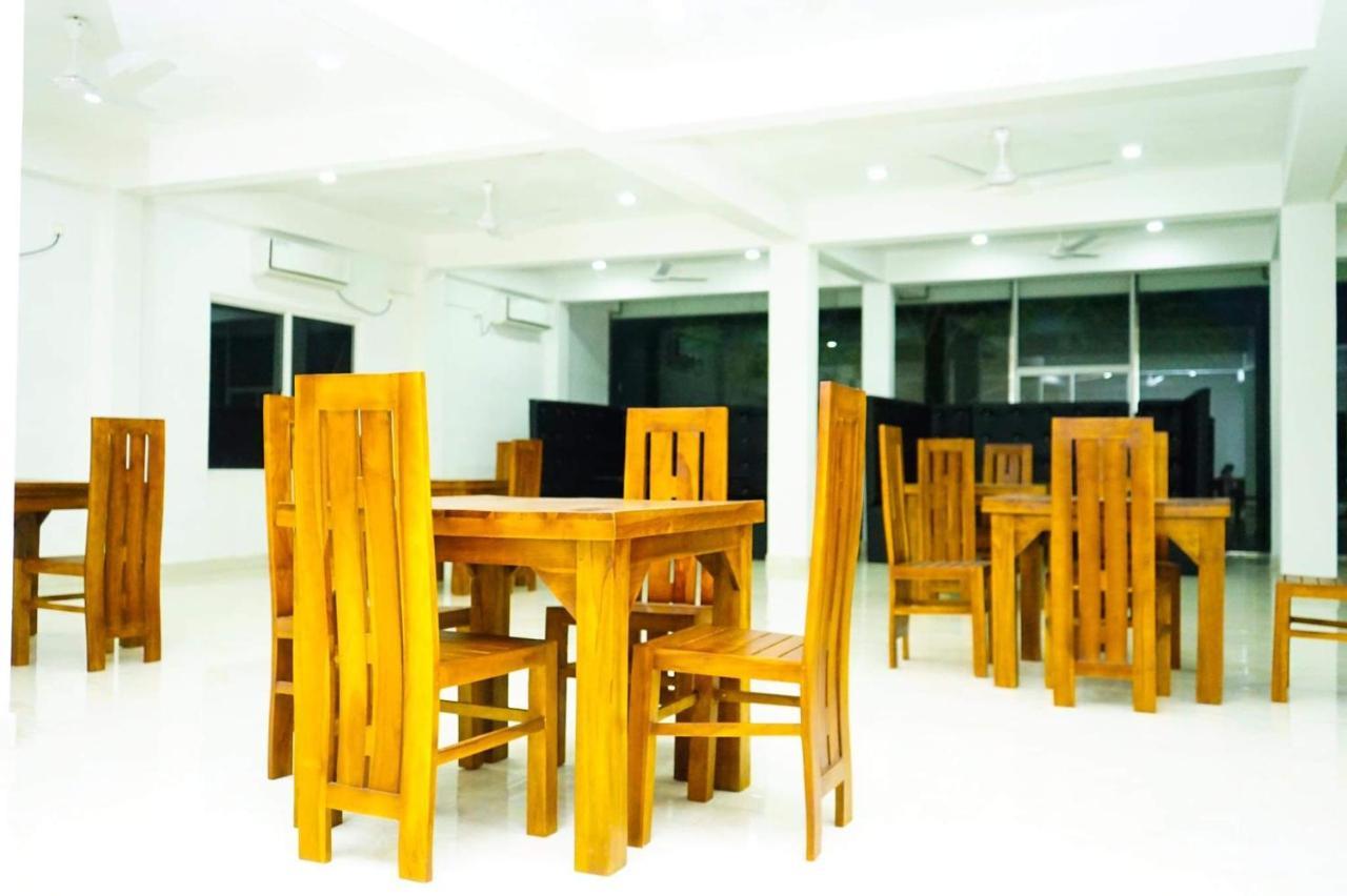 Milano Grand Hotel Dambulla Exterior photo